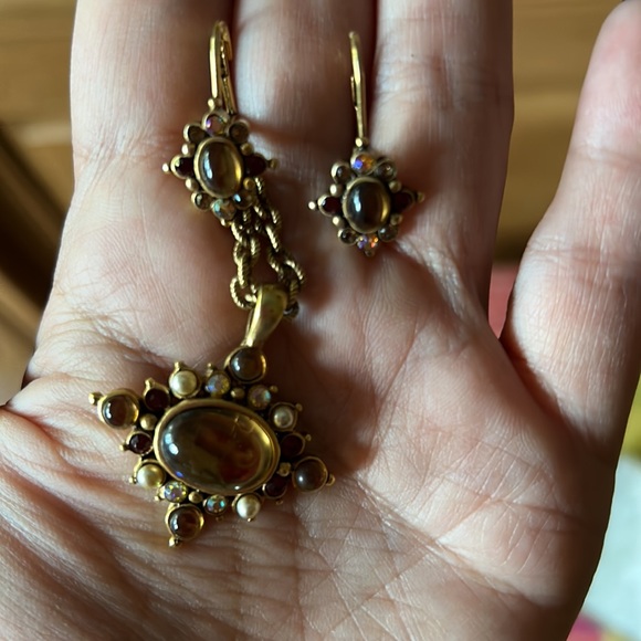 Necklace and Earrings Set - Picture 2 of 2